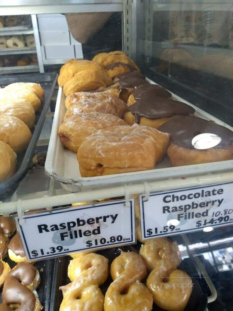 Doughdaddy's Doughnuts - Versailles, KY